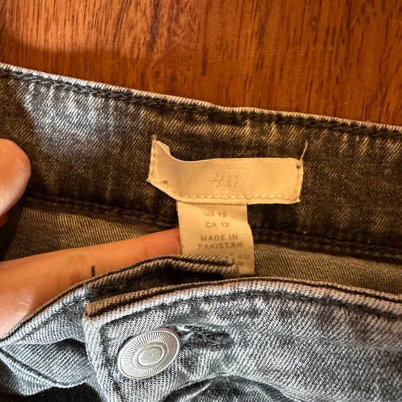 Grey H&M skinny jeans - Picture 2 of 2